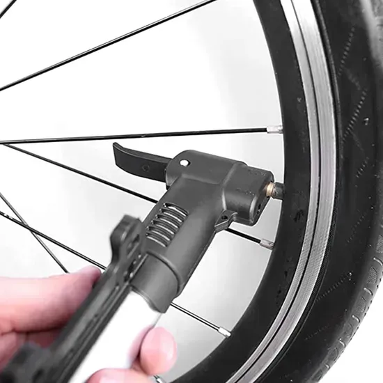 D_NQ_NP_2X_626286-MLC110085751341_042026-F-bombin-de-mano-bicicleta-doble-valvula-portatil-con-soporte.webp
