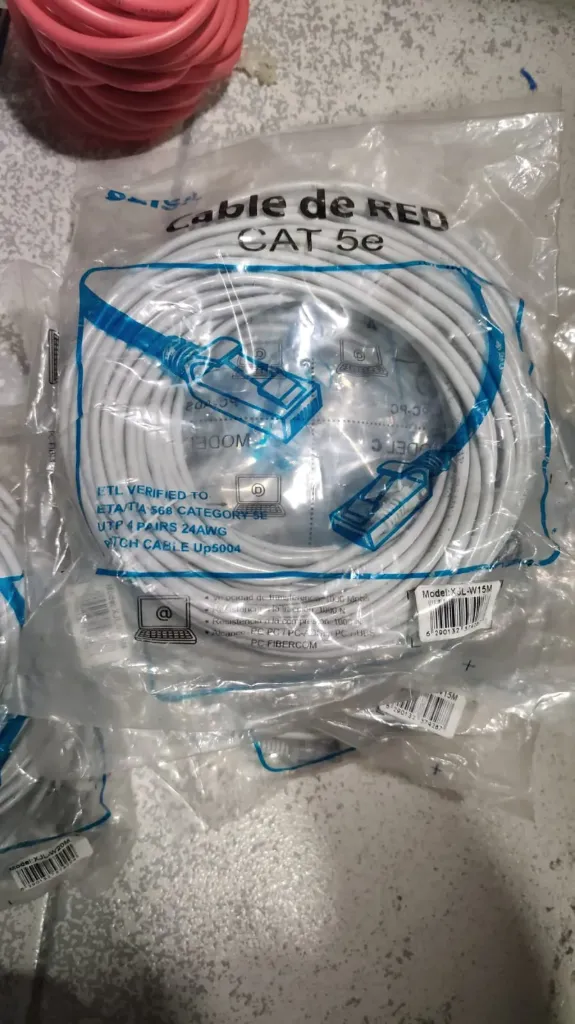 [CED-TEC-018] CABLE RED BLANCO CAT SEISA 15 METROS